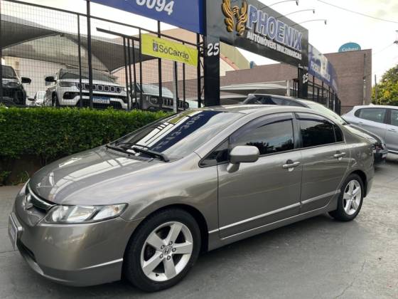 HONDA CIVIC 1.8 LXS 16V FLEX 4P AUTOMÁTICO HONDA CIVIC 1.8 LXS 16V FLEX 4P AUTOMÁTICO